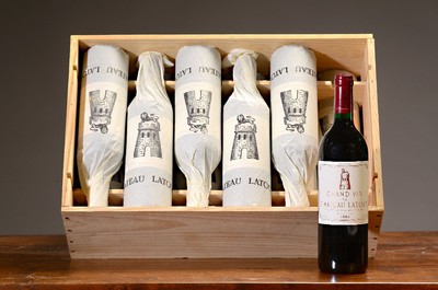 12 Flaschen 1994 Chateau Latour, Paulliac, premier grand cru classé, je 75cl, orig. verkorkt und unverkostet, in orig. Holzkiste