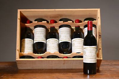 7 Flaschen 1985 Chateau Cheval Blanc, St. Emilion, grand cru classé, je 75cl, orig. verkorkt und unverkostet, orig. Holzkiste