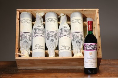 12 Flaschen 1988 Chateau Mouton Rothschild, Paulliac, premier grand cru classé, je 75cl, orig. verkorkt und unverkostet, in orig. Holzkiste