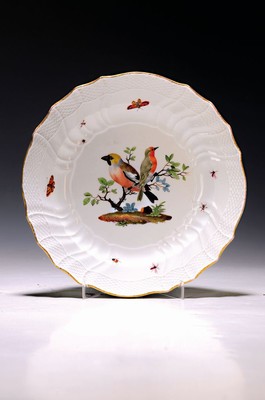 Teller, Meissen, Marcolinizeit, um 1774 - 1814, Form Neubrandenstein, Vogelmalerei, Goldrand, altersbedingt berieben, D. ca. 23.5 cm, Maler ...