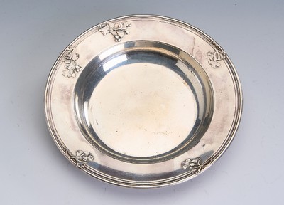 Anbietschale Frankreich um 1900, reiner Jugendstil, 950er Silber, Fahne mit zeittyp. Dekor Ginkgoblätter und Ginkgoblätter mit Früchten, Durchm. ...