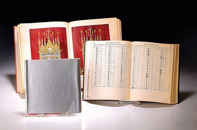 Literatur zu Europäischer Goldschmiedekunst, 11 Werke, AK Italienische Goldschmiedekunst, München 1956; Wyler: The Book of old silver, New York ...