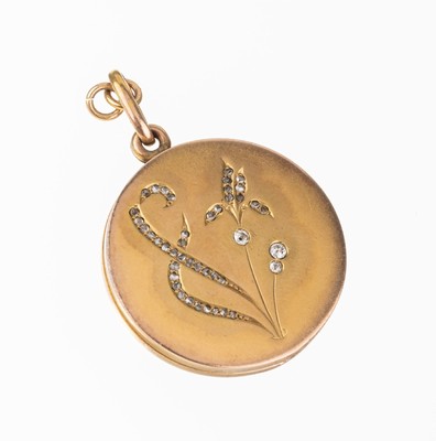 18 kt Gold Diamant-Medaillonanhänger, GG 750/000, reiner Jugendstil um 1900, runde Form, florale Gravur mit Altschliff-Diamanten zus. ca. 0.20 ct ...