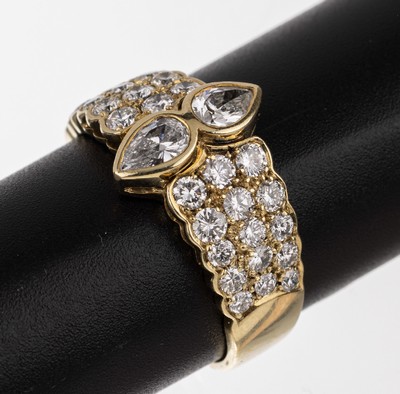 14 kt Gold Diamant Ring, GG 585/000, 2 Diamant-Tropfen und 30 Brillanten zus. ca. 2.0ct Weiß/si, ca. 5.7 g, RW 61