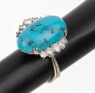 18 kt Gold Türkis-Brillant Ring, WG 750/ 000, ovaler Türkiscabochon ca. 8.00 ct, seitl. insges. 10 Brillanten zus. ca. 0.85 ct Weiß/si, RW 56, ...