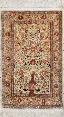 Hereke Seide fein signiert, Türkei, um 1960, reine Naturseide, ca. 96 x 60 cm, EHZ: 2, (leicht verfärbt)