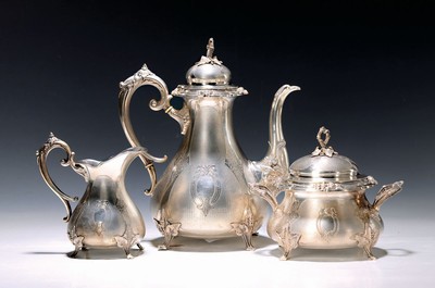 Kaffeeset, deutsch, um 1888/90, 12lötiges Silber, gepunzt, Kaffeekanne, große Zuckerdose, Milchkännchen, innen z.T. vergoldet, Barockstil, ...