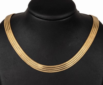 14 kt Gold Collier, GG 585/000, ca. 64.7 g, D. ca. 15 cm, B. ca. 1 cm, Kastenschloss mit Sicherheitsacht