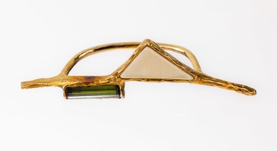 14 kt Gold Doppelring mit Turmalin und Bein, GG 585/000, Einzelanfertigung von Arlheger/Wuppertal, eingelegtes Triangel aus Bein, eingeschliffener ...