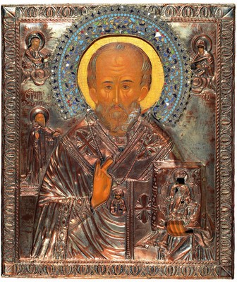 Ikone, Russland, um 1900, Hl. Nikolaus, Tempera auf Holz, fein verziertes Kupfer Okladehemals versilbert, Gloriole bunt emailliert in ...