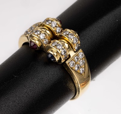 18 kt Gold Rubin-Saphir-Diamant-Ring, GG 750/000, 2 Rubin- und 2 Saphircabochons zus. ca. 0.20 ct, 32 Diamanten zus ca. 0.36 ct Weiß/si, RW 61, ca. ...