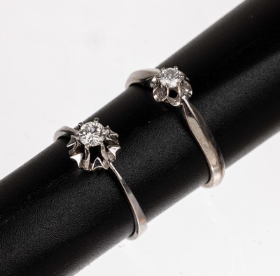 Konvolut 2 14 kt Gold Brillant-Ringe, WG 585/000, 1 x mit Brillant ca. 0.20 ct Weiß/si,RW 55, und 1 x mit Brillant ca. 0.10 ct Weiß/p, RW 58, ca. ...