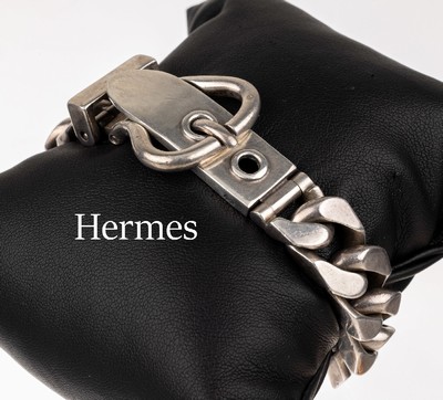HERMES Flachpanzer-Armband, 925er Silber, Schließe in Gürtelform, schwere Verarbeitung, L. ca. 21-22 cm, ca. 101 g