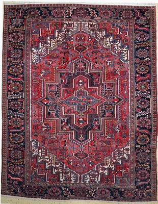 Heriz alt, Persien, um 1950, Wolle auf Baumwolle, ca. 330 x 265 cm, EHZ: 2-3