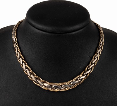 8 kt Gold Collier, GG/WG 333/000, im Verlauf, L. ca. 46 cm, Karabinerschließe, ca. 24 g