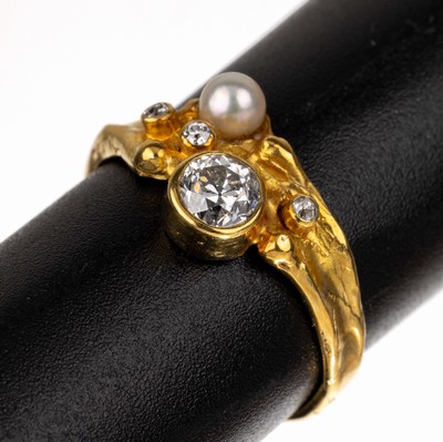 14 kt Gold Diamant-Perl-Ring, GG 585/000, abstrakte Gestaltung, 1 Altschliffdiamant ca. 0.40 ct Weiß/si2, 3 weitere Altschliffdiamanten zus. ca. ...