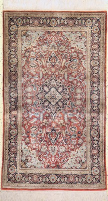 Hereke Seide, China, ca. 40 Jahre, reine Naturseide, ca. 155 x 90 cm, Reinigungsbedürftig, EHZ: 1-2