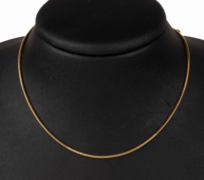 18 kt Gold Schlangenkette, GG 750/000, L. ca. 43.5 cm, Karabinerschließe, ca. 5.5 g