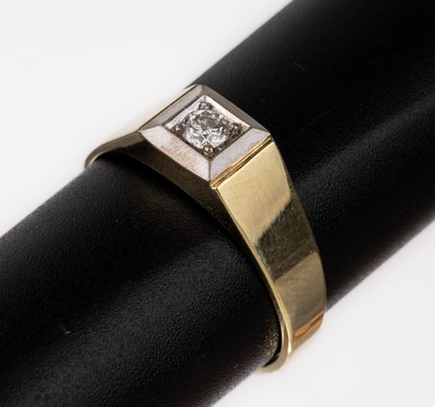 14 kt Gold Brillant-Ring, GG/WG 585/000, Brillant ca. 0.21 ct grav. Weiß/si-p, RW 64, ca. 4.8 g