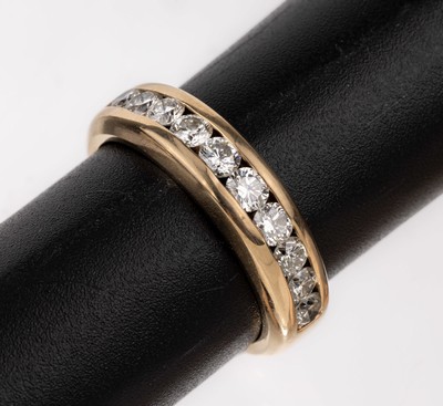 14 kt Gold Brillant-Ring, GG 585/000, 10 Brillanten zus. ca. 1.0 ct Weiß/si, RW 57, ca.6.1 g, Meistermarke unged.