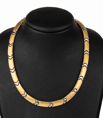 18 kt Gold Collier, GG/WG 750/000, GG Glieder sat., WG Glieder pol., 4 kl. Saphir- Cabochons, D. ca. 13.5 cm, Klappverschluss, ca. 36.5 g