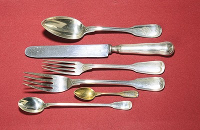 Umfangreiches Silberbesteck, Augsburger Faden, 800er Silber, versch. Hersteller, teilweise 19. Jahrhundert 12lötig und 2. Hälfte 20. Jh., wenige ...