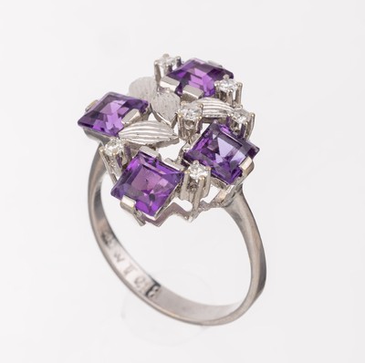 14 kt Gold Amethyst-Diamant-Ring, WG 585/000, 4 facett. Amethyste zus. ca. 3.60 ct,6 8/8-Diamanten zus. ca. 0.18 ct Weiß/p, RW 58, ca. 4.3 g