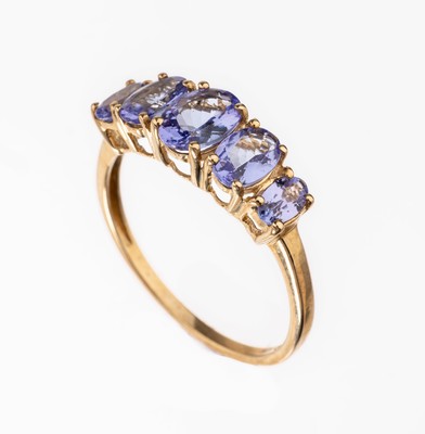 9 kt Gold Tansanit-Ring, GG 375/000, 5 ovalfacett. Tansanite zus. ca. 1.0 ct, ca. 2.3 g, RW 60
