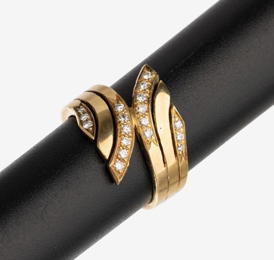 14 kt Gold Brillant Ring, GG 585/000, anged. Schlangenform, bes. mit 18 Brillanten zus. ca. 0.32 ct feines Weiß/vs, ca. 6.9 g, RW 54