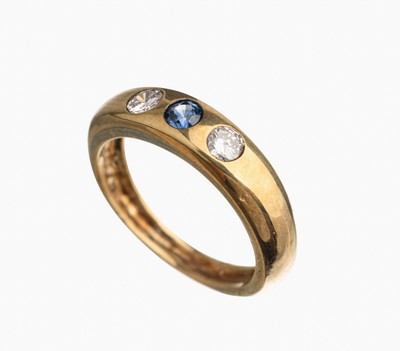 14 kt Gold Brillant Saphir Ring, GG 585/000, rundfacett. Saphir ca. 0.32 ct, 2 Brillanten zus. ca. 0.28 ct Weiß/si, RW 52, total ca. 4.9 g