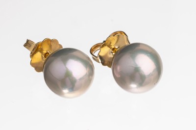 Paar 14 kt Gold Süßwasserzuchtperl-Ohrstecker, GG 585/000, 2 silbergraue Süßwasserzuchtperlen ca. 13.5 mm, total ca. 8.8 g