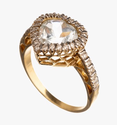 14 kt Gold Aquamarin-Brillant-Ring, GG 585/000, facett. Aquamarinherz ca. 2.0 ct, 30 Brillanten zus. ca. 0.28 ct Weiß/p, total ca. 4.4 g, RW 57.5