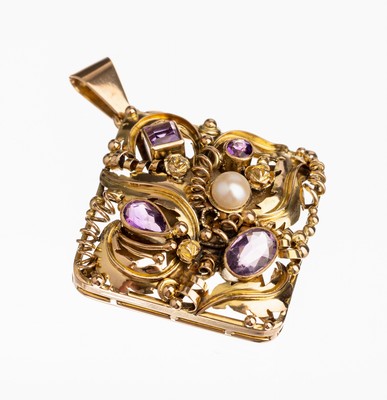 14 kt Gold Amethyst-Anhänger, 1930/40er Jahre, GG 585/000, florale Gestaltung, Blattdekor,Rosendekor, Granulatverz., facett. Amethyste zus. ca. 2.00 ...