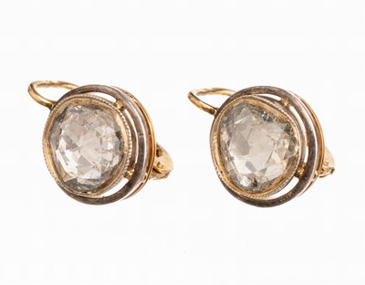 Paar 18 kt Gold Diamant Ohrgehänge, GG 750/000 gepr., um 1830/40, 2 Diamantrosen in Silber gefaßt zus. ca. 3.00 ct Weiß-l.get. Weiß/p1, ...