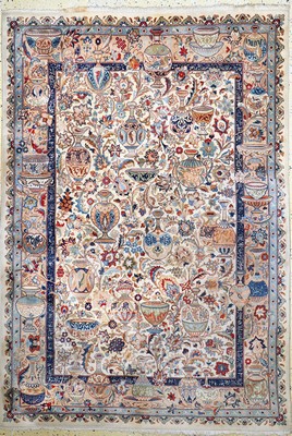 Kaschmar fein, Persien, ca. 40 Jahre, Korkwolle mit Seide, ca. 247 x 171 cm, EHZ: 2 (Fleckig).