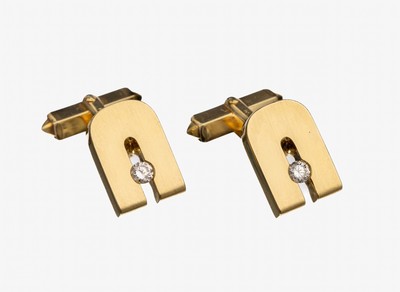 Paar 14 kt Gold Brillant-Manschettenknöpfe, GG 585/000, 2 Brillanten zus. ca. 0.30 ct feines Weiß/si, satiniert, total ca. 12.4 g