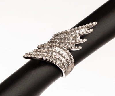 Extravaganter 18 kt Gold Diamant-Ring, WG 750/000, Diamantbaguettes und Brillanten zus. ca. 4.0 ct Weiß/si, RW 55, ca. 13.5 g