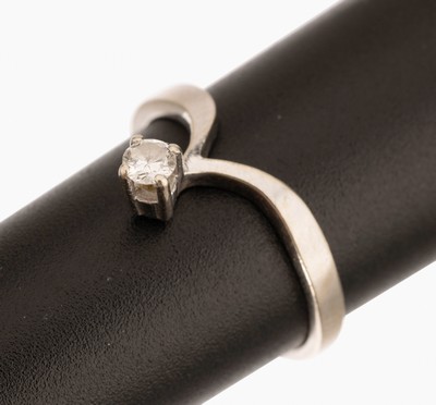 14 kt Gold Brillant-Ring, WG 585/000, Brillant ca. 0.10 ct Weiß/si, RW 52.5, ca. 2.3 g