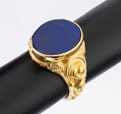 Siegelring mit Lapislazuli, Idar-Oberstein um 1900, 900er Silber verg., Gravurplatte frei, Ringschultern reich grav., RW 63, ca. 17.4 g
