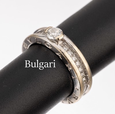 18 kt Gold BULGARI Brillant-Ring, WG 750/000, Serie B zero1, Brillant ca. 0.32 ct, weitere Brillanten zus. ca. 0.14 ct, total ca.0.46 ct feines ...