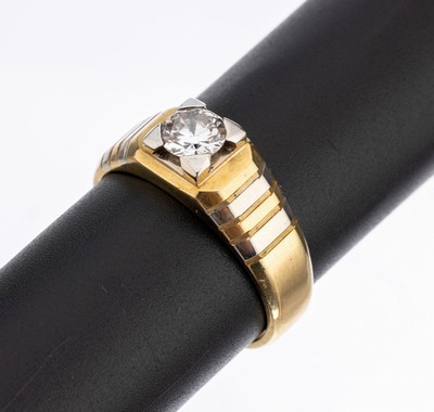 18 kt Gold Brillant-Herrenring, GG/WG 750/000, in WG gefasster Brillant ca. 0.90 ct Weiss/si, Ringschultern gerillt in GG/WG, RW 69, ca. 12 g