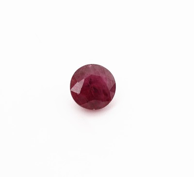 Loser facett. Rubin, 1.32 ct, rund, rot, 6.01 x 5.98 x 3.72, (beh.), mit GEM Report