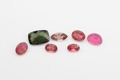 Lot lose Turmaline zus. 11.33 ct, in versch. Formen, Farben und Grössen, 1 x Cabochon
