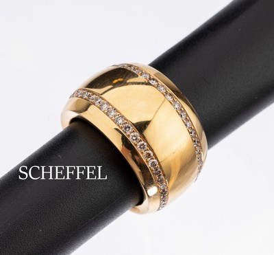 18 kt Gold SCHEFFEL Brillant-Ring, GG 750/000, 2-rhg. bes. mit Brillanten zus. 0.96 ct nat. Braun, RW 55, ca. 18.4 g
