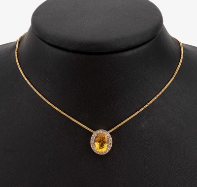 14 kt Gold Citrin Diamant Anhänger, GG 585/000, ovalfacett. Citrin ca. 3.0 ct, umgeben von 20 8/8-Diamanten zus. ca. 0.10 ct Weiss/p, an Kette L. ...