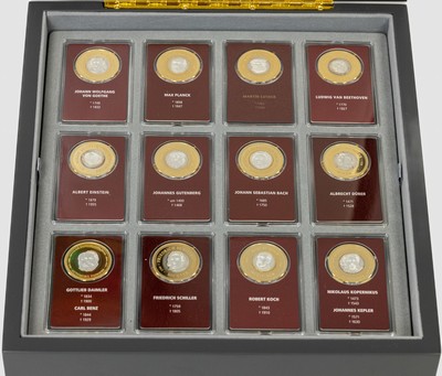 Medaillensammlung GROSSE DEUTSCHE, 24 Medaillen mit Motiven grosser Deutscher Persönlichkeiten, Pille 999/000 Silber, Ring Kupfer vergoldet, D. ca. ...