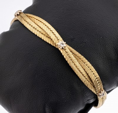 14 kt Gold Diamant-Armband, GG/WG 585/000, 5 in WG gefasste Diamanten, L. ca. 19 cm, Kastenschloss mit 2 Sicherheitsachten, ca. 27.4 g