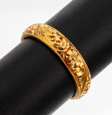22 kt Gold Ring, England, GG 916/000, umlaufend floral verz., RW 58, ca. 6.4 g