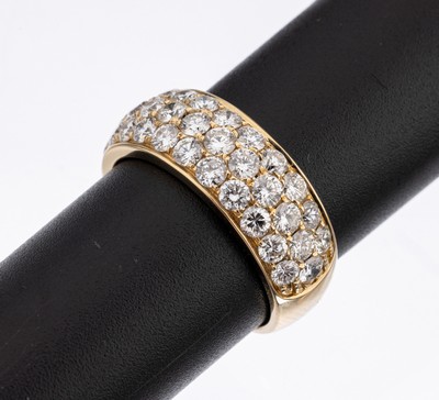 14 kt Gold Brillant-Ring, GG 585/000, 40 Brillanten zus. ca. 2.65 ct (grav.) Weiß/si-p,RW 58, ca. 6.1 g