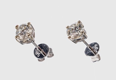 Paar 14 kt Gold Brillant-Ohrstecker, WG 585/000, 2 Brillanten zus. ca. 0.73 ct Weiß-l.get.Weiß/si-p1